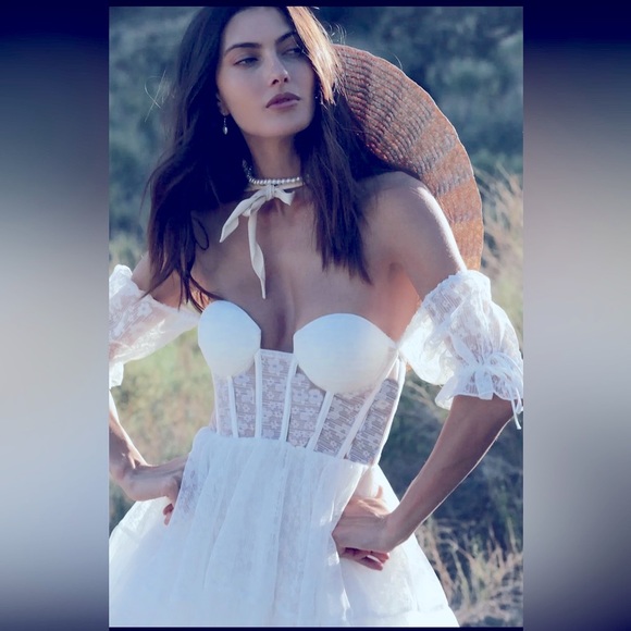 (Last 2) ❣️White boho mini lace wedding off shoulder dress - Picture 3 of 8